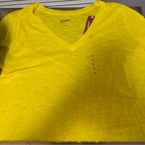 Arizona Jean Company Yellow Short Sleeve Tee